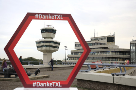 Symbolfoto Flughafen Tegel