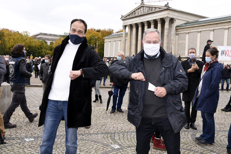 Kundgebung 'Aufstehen für Kultur' in München