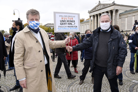 Kundgebung 'Aufstehen für Kultur' in München
