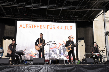 Kundgebung 'Aufstehen für Kultur' in München
