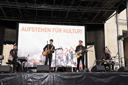 Kundgebung 'Aufstehen für Kultur' in München