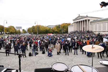 Kundgebung 'Aufstehen für Kultur' in München