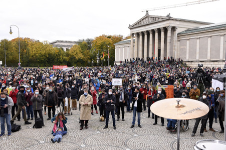 Kundgebung 'Aufstehen für Kultur' in München