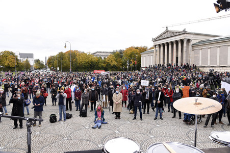 Kundgebung 'Aufstehen für Kultur' in München