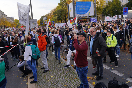 Demonstration gegen die Corona-Maßnahmen in Berlin