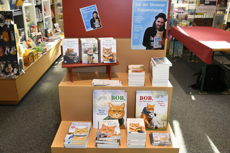Signierstunde mit James Bowen in Puchheim