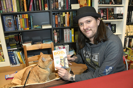 Signierstunde mit James Bowen in Puchheim