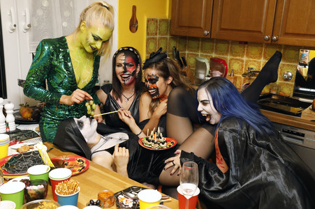 Dany Michalskis Pre-Halloween-Feier in Einbeck