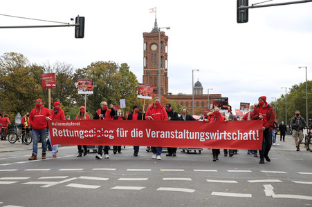 Demonstration vom Aktionsbündnis 'Alarmstufe Rot' in Berlin