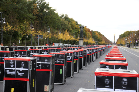 Demonstration vom Aktionsbündnis 'Alarmstufe Rot' in Berlin