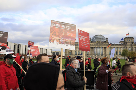 Demonstration vom Aktionsbündnis 'Alarmstufe Rot' in Berlin