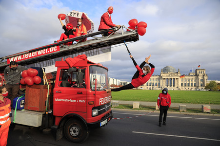 Demonstration vom Aktionsbündnis 'Alarmstufe Rot' in Berlin