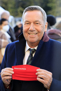 Demonstration vom Aktionsbündnis 'Alarmstufe Rot' in Berlin