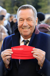 Demonstration vom Aktionsbündnis 'Alarmstufe Rot' in Berlin