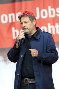 Demonstration vom Aktionsbündnis 'Alarmstufe Rot' in Berlin