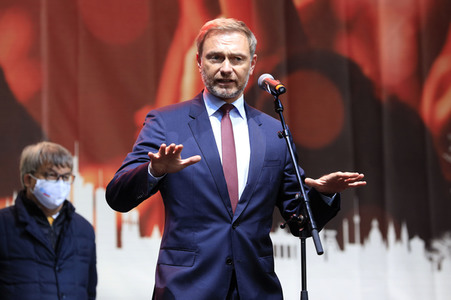 Demonstration vom Aktionsbündnis 'Alarmstufe Rot' in Berlin