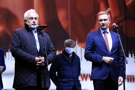 Demonstration vom Aktionsbündnis 'Alarmstufe Rot' in Berlin