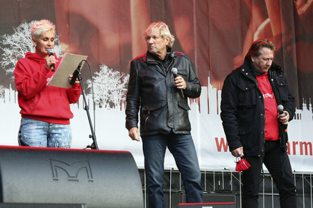 Demonstration vom Aktionsbündnis 'Alarmstufe Rot' in Berlin