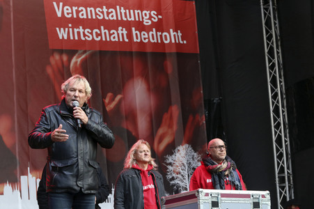 Demonstration vom Aktionsbündnis 'Alarmstufe Rot' in Berlin