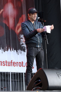 Demonstration vom Aktionsbündnis 'Alarmstufe Rot' in Berlin