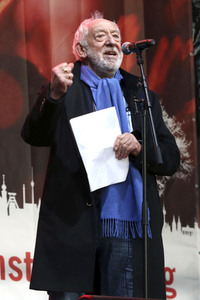 Demonstration vom Aktionsbündnis 'Alarmstufe Rot' in Berlin