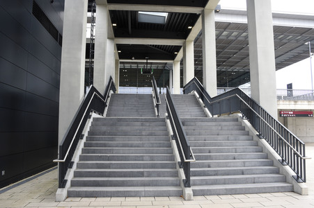 Rundgang durch den öffentlichen Bereich des Terminals 1 auf dem Flughafen Berlin Brandenburg
