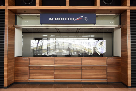 Rundgang durch den öffentlichen Bereich des Terminals 1 auf dem Flughafen Berlin Brandenburg