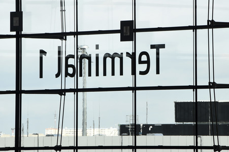 Rundgang durch den öffentlichen Bereich des Terminals 1 auf dem Flughafen Berlin Brandenburg