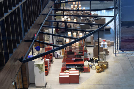 Rundgang durch den öffentlichen Bereich des Terminals 1 auf dem Flughafen Berlin Brandenburg