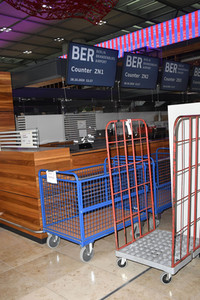 Rundgang durch den öffentlichen Bereich des Terminals 1 auf dem Flughafen Berlin Brandenburg