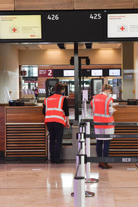 Rundgang durch den öffentlichen Bereich des Terminals 1 auf dem Flughafen Berlin Brandenburg