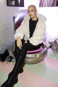 Anna von Griesheim & Anja Gockel Fashion Show Winter 20/21 in Berlin