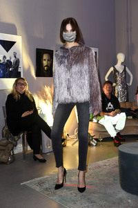 Anna von Griesheim & Anja Gockel Fashion Show Winter 20/21 in Berlin