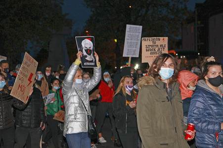 Demonstration gegen das neue Abtreibungsgesetz in Polen in Zgorzelec