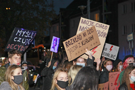 Demonstration gegen das neue Abtreibungsgesetz in Polen in Zgorzelec