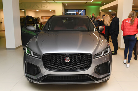 Showroom Opening und Deutschlandpremiere Jaguar F-PACE in Berlin