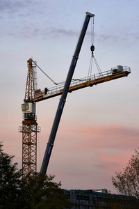 Symbolfoto Krandemontage