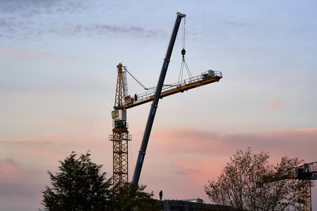 Symbolfoto Krandemontage