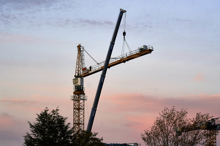 Symbolfoto Krandemontage