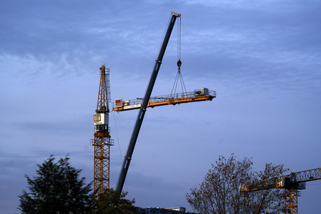 Symbolfoto Krandemontage