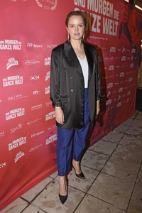 Preview 'Und morgen die ganze Welt' in München