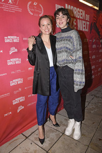 Preview 'Und morgen die ganze Welt' in München