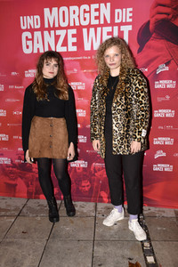 Preview 'Und morgen die ganze Welt' in München