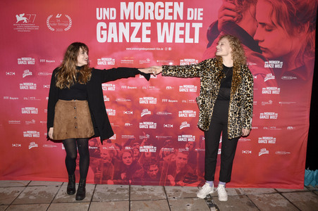 Preview 'Und morgen die ganze Welt' in München
