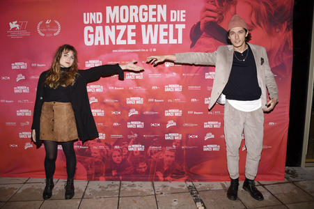 Preview 'Und morgen die ganze Welt' in München
