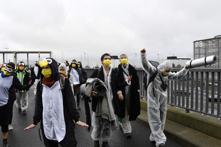 Eröffnung des Flughafens Berlin-Brandenburg in Schönefeld