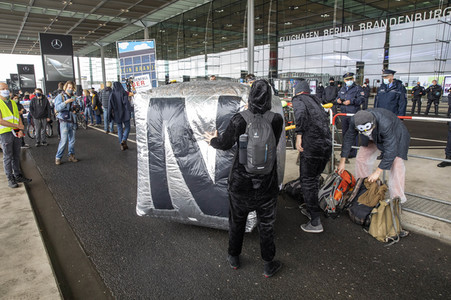 Eröffnung des Flughafens Berlin-Brandenburg in Schönefeld