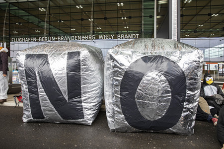 Eröffnung des Flughafens Berlin-Brandenburg in Schönefeld