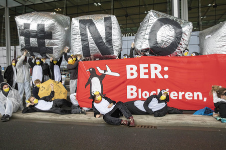 Eröffnung des Flughafens Berlin-Brandenburg in Schönefeld