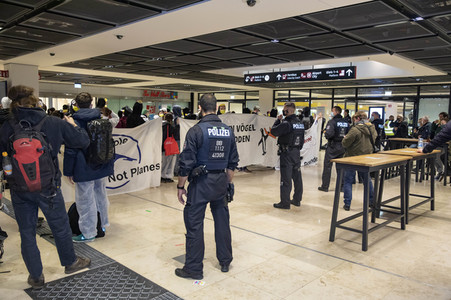 Eröffnung des Flughafens Berlin-Brandenburg in Schönefeld
